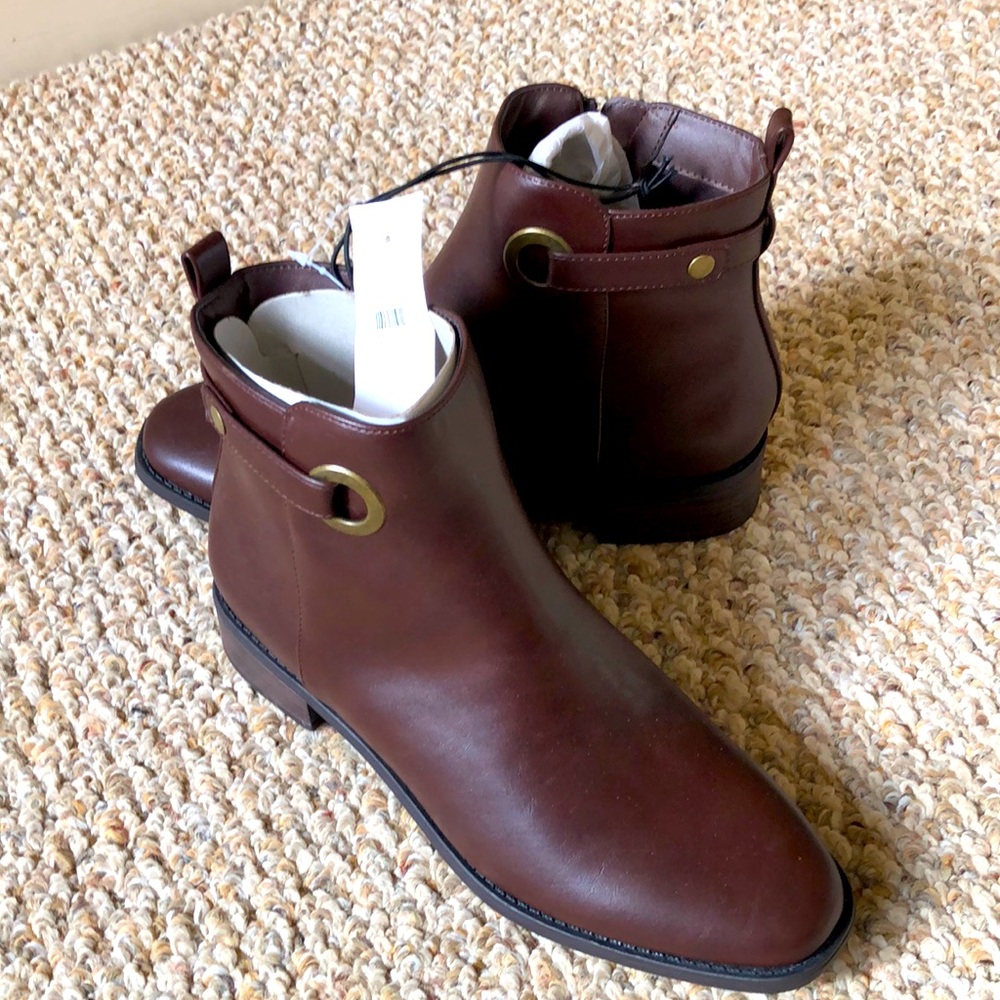 NWT Ann Taylor factory booties